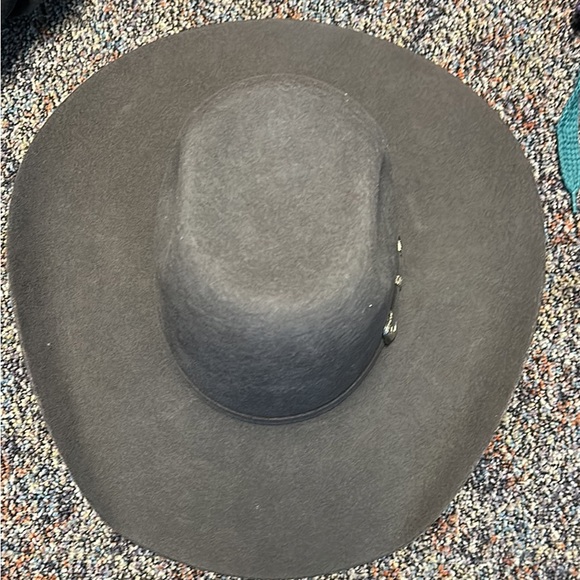 Tuff Hedeman and Baileys hat